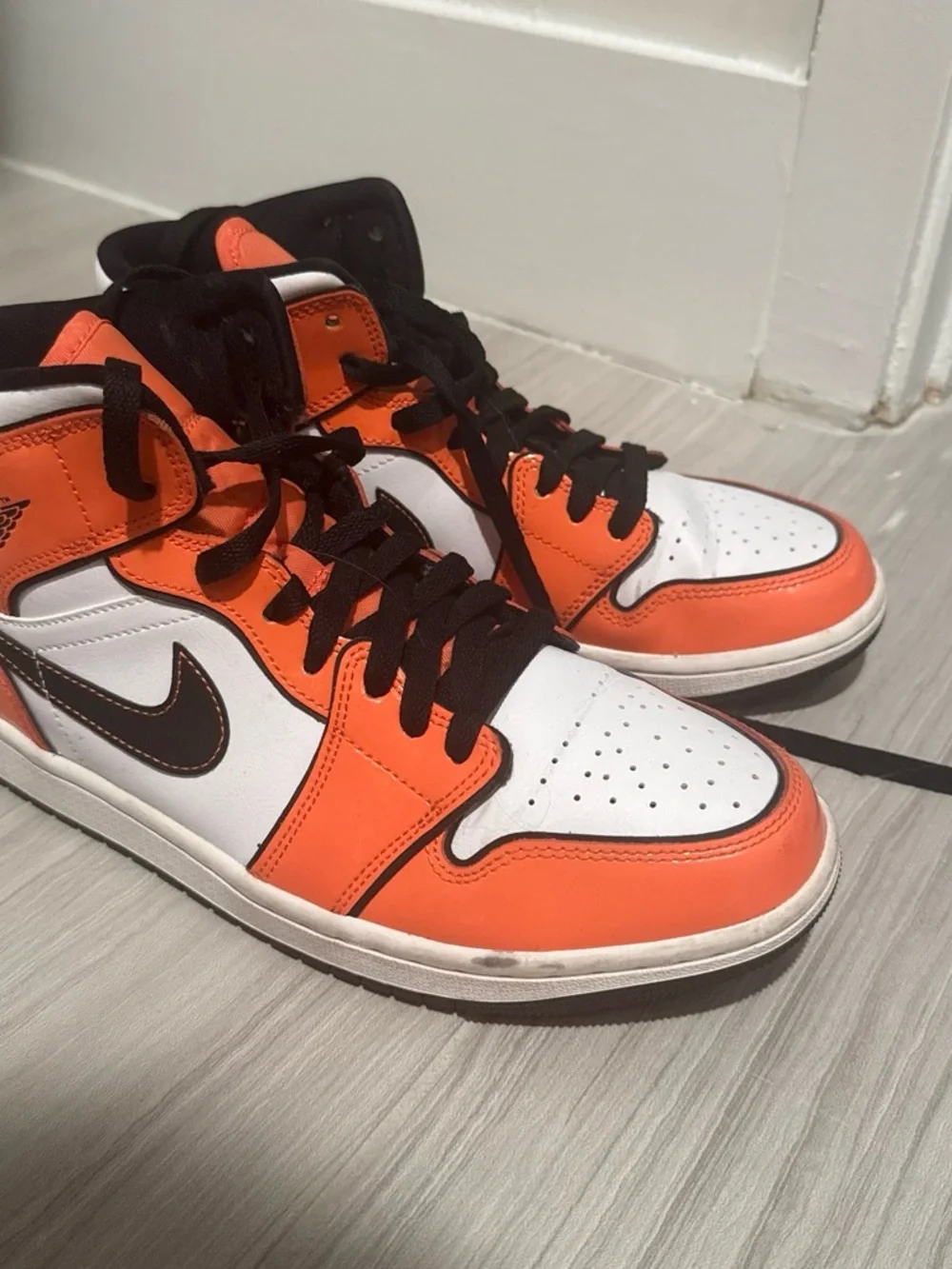 Nike Air Jordan 1 High White Orange Black